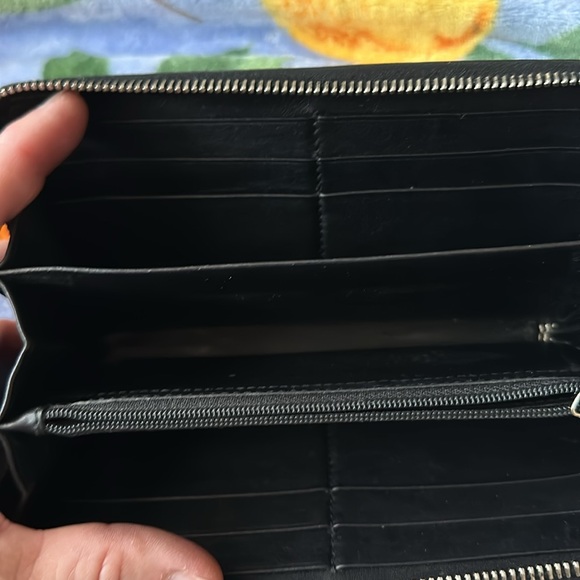 GUCCI 🖤 Black Leather GG Guccisima Zippy wallet silver charm vintage Authentic - Picture 8 of 13